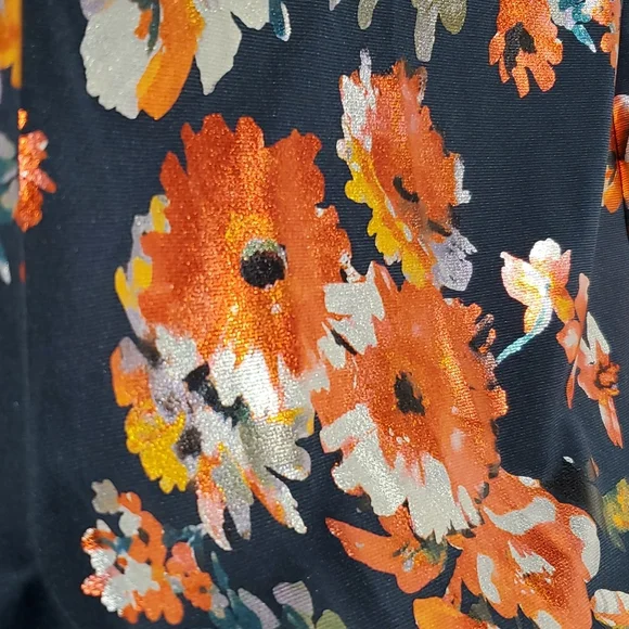 Beige By Eci Sz 4 Floral with Metallic looking flowers. BEAUTIFUL dress - Picture 5 of 15